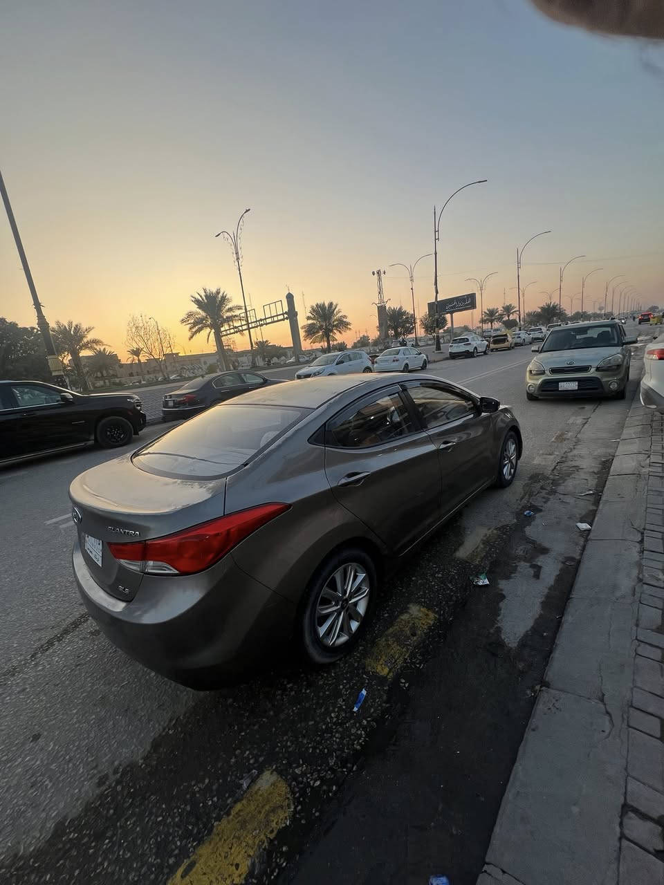 النترا خليجي موديل 2014
فول مواصفات GIS
بصمه تشغيل وابواب وجنطه. 
فتحه سلايد طگتين 
داخل بيجي 
شاشه وكامره 
تحكم استيرن جهتين 
تدفئه تبريد بحاله الشركه 
لايت عدسه من الشركه وبلاجكتورات
5ويل كب مال موديل 16
رقم كربلاء سنويه لل28
محرك 1800 كير ومكينه بشرط لاتنقيص ولا تبخير 
ماشيه 160كيلو 
السعر 100
مكان كربلاء حي الحسين 
السياره بيها جراد بل القماره والجنطه وبيها فد قطعتين كلير بدون حادث 
***********
