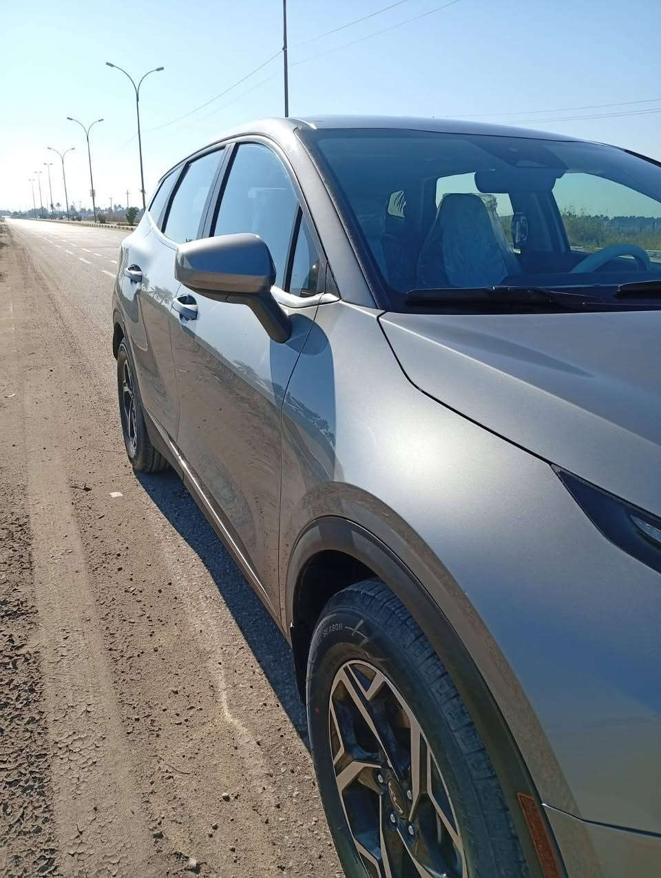 كيا سبورتج موديل ٢٣ امريكي حادثه جاملغ امامي جهة السائق ونصف البنيد باسمي هزه وبراد وسنويه عظم عاج موصفات عاديه تحكمات ستيرن  دشبول إلكتروني تحديد مسار رادار امامي وخلفي لون مميز رصاصي لايت لد مانع تصادم  تخم تيرات ماشيه ٤٢ حقيقي تبريد امامي وخلفي قياده ذاتيه  سعرالبيع بيع مستعجل ١٨٥$ بيه مجال للاتصال *********** او***********.وتساب موجود
