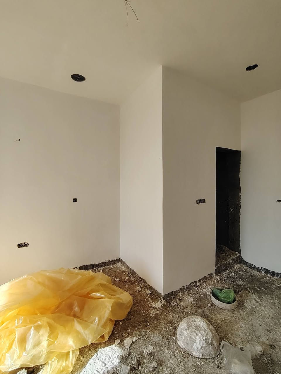 سلام عليكم من رخصت صاحب الكروب  خلفه بياض جص واجهيات سقل جرارا
خلفه بياض جص واجهيات سقل جرارا 
متفرغ حالين واهذا شغلي للتواصل ***********
