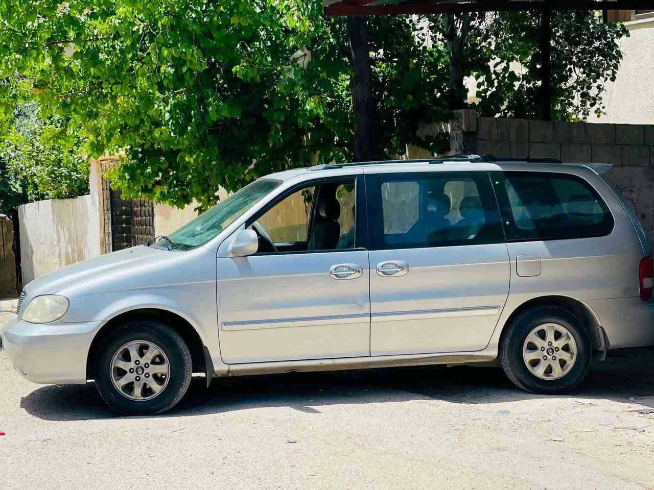 عندي سيارة كيا كرنفال ٢٠٠٦ ماتور فينوس ٢٥٠٠ اوتوماتيك فتحة بانوراما كندشن حامي بارد ممتاز منتهي ترخيصها ٦شهور استعمال سيدة فحصها واحد جيد وقصعات وضربة شنكل السعر نهائي ٢٢٠٠


**إذا كنت صاحب هذا الإعلان وتريد حذفه لأي سبب، رجاءا أرسل رسالة إلى الدعم الفني**