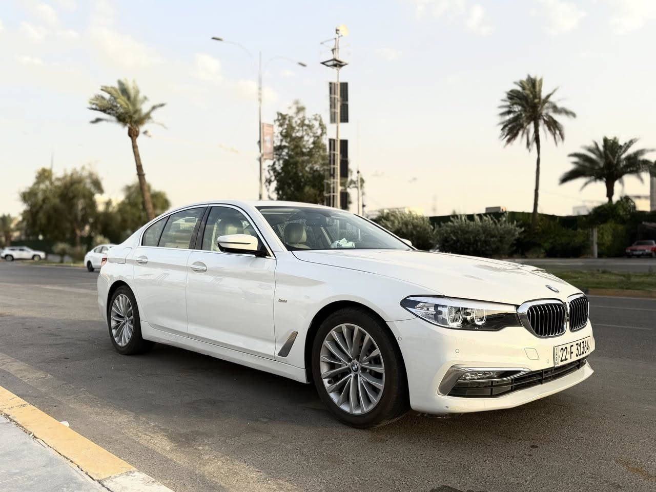 السلام عليكم
للبيع
Bmw 2018 luxure line 530i
• خليجي وكالة العروش
لسيارة فول مواصفات ابواب سحب وداخل مميز لون ابيض كشنات جلد وكهرباء وميموري و٥ بردات وحساسات ٣٦٠ درج واوتو بارك و٤ كامرات ونظام التحكم بالشاشة بحركة اليد وكيجات ديجتال ٣ وضعيات تتغير ولايت led بلادي و٤ وضعيات قيادة واوتو هولد وانارة داخلية متغيرة الالوان السيارة مسويلهة صيانة من كلشي ما بيهة نقص برغي ونعومتهة وسياقتهة شي خرافي
* ملاحظة: السيارة بيهة ٣ بصمات من الشركة وحدة من عدهن ذكية ام الشاشة
السياره مكفوله بدون صبغ او تبديل وكير ومكينه وحداديه 
كلها مكفولة 
سونار موجود 
مكان السيارة كاظمية 
للاستفسار : ***********
ملاحظة :- السيارة صبغ دعاميتن شخوط فقط
السعر 275
