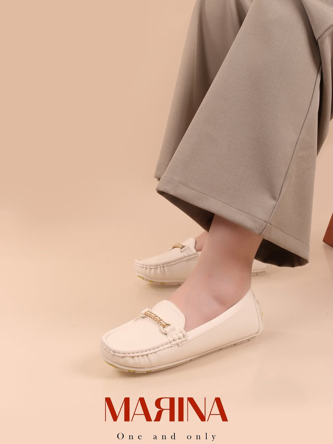 ⁨	⁨ ⁨ ⁨ ⁨ كولكشن الصيف☀️من MARINA 
فلات يجمع بين الأناقة والراحة… 
Size:37-38-39-40-41
متوفر في جميع فروعنا
🚚 توصيل بغداد وجميع المحافظات
كلفة التوصيل: 5000
للطلب والاستفسار: 7712 📞
اختاري القطع من MARINA⁩#اكسبلورexplore#المنصور14#فاشن#فلو⁩


**إذا كنت صاحب هذا الإعلان وتريد حذفه لأي سبب، رجاءا أرسل رسالة إلى الدعم الفني**