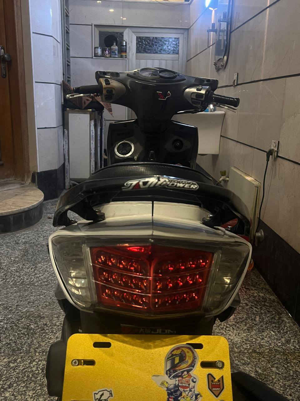 سلام عليكم دراجه سكنس فحل نوزل طلاعات دراجه كفاله خير من الله لا تنقيص لا تبخير ولا صوت مكفوله كشر ومكينه دراجه عليهة تزويد صالنصه وكلجات رياضي 
المكان : الامين الثانيه شارع النواب ***********
