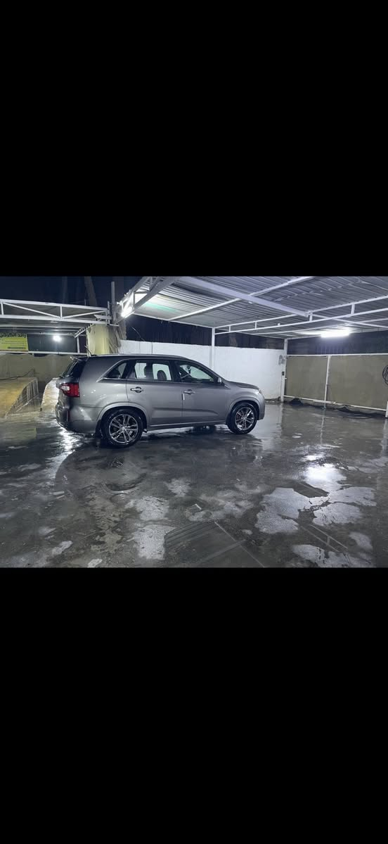 كيا سورنتو 2015 فول sxlضرر جاملغ وبنيد سياره جاهزه من كولشي السعر 175 وبيه مجال وتساب ***********
