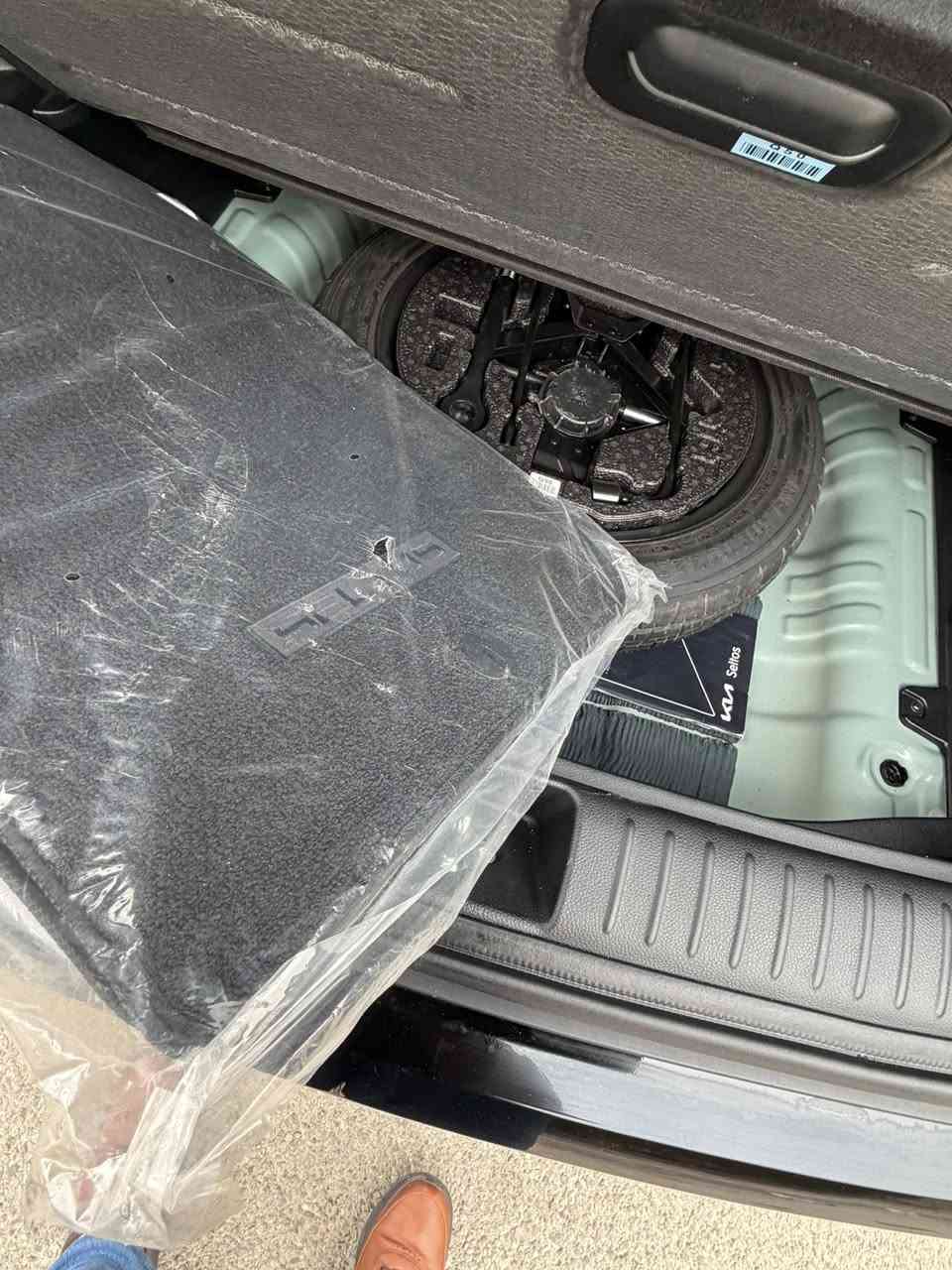 سلام عليكم
كيا سيلتوز 2025 للبيع 

دخول جديد 

محرك 2000 دوش 

لون مميز فيروزي 

كشن كهرباء

كشن جلد 

ثلاث وضعيات قيادة 

تدفئة كشنات 

تبريد قطعتين

حادثهة موضح بلصور تبديل جاملغ اصلي نفس اللون تفصيغ بدون اي صبغ 

سعر 183$ بدون رقم 

سيارة موجودة ببغداد

***********
