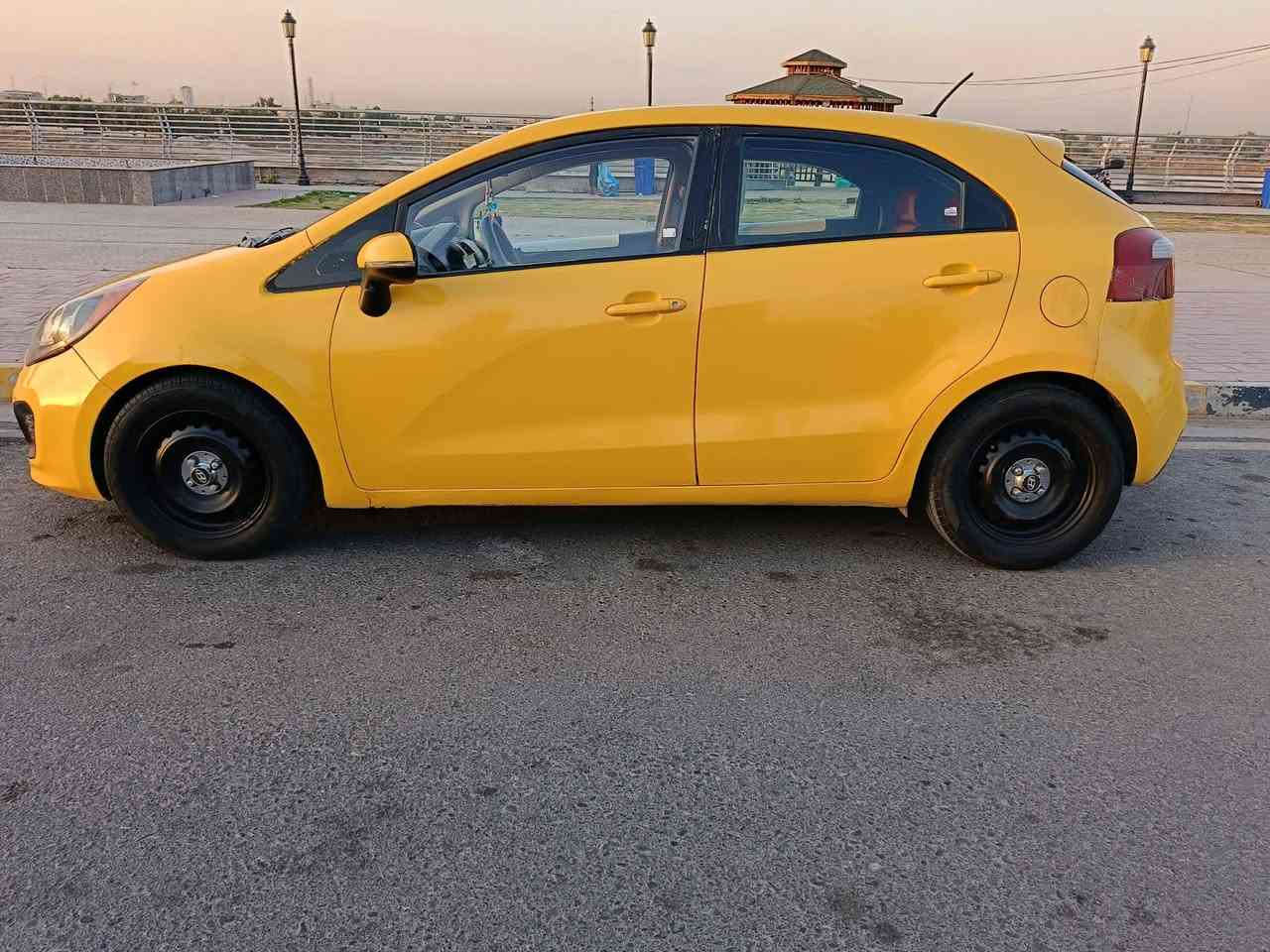 ريو منغولي أمريكي موديل 12 سنوية ورقم جديد بسمنا محرك بداية صرف كير شرط اتو وعادي ضررها بأمريكا  دوسا صفحة السايق ومعجون تلكيطات تكسي وأربع اصابع ب تكمه يم السايق سعرها 75$ وبيها مجال قليل.
مكلف بالنشر اتصل ع راعيها شيف ياسر ألألوسي 
***********
