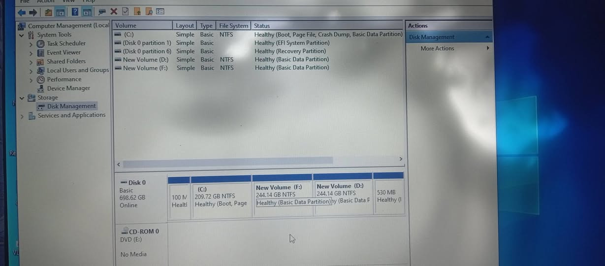 لابتوب
للبيع المواصفات داخل الصوره
سعر 200 قفل للتواصل واتساب ***********
