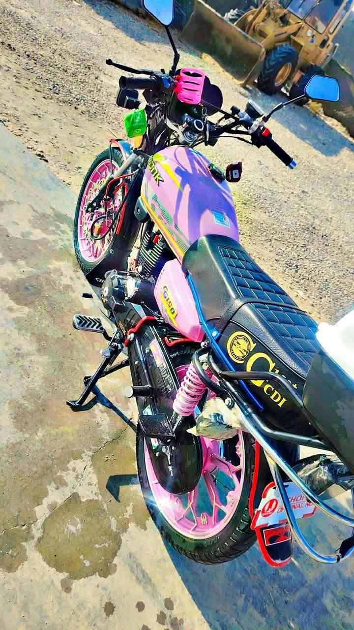 اشبعكم دراجات 25وعلي تعالو وياي شوفو هاي السيفان ال25الواحد عراق
سلام عليكم سيفان مديل 25يعني واحد ع واحد لون وردي لون مميز صار الى شهر من طالعه من الوكيل دراجه مامتعوبه وسعر معقول تعال خاص او اتصل ع رقم***********واني خادم للطيبين وعلي جسر وتعبرون عليه 😂تحياتي اخوكم الوفي
