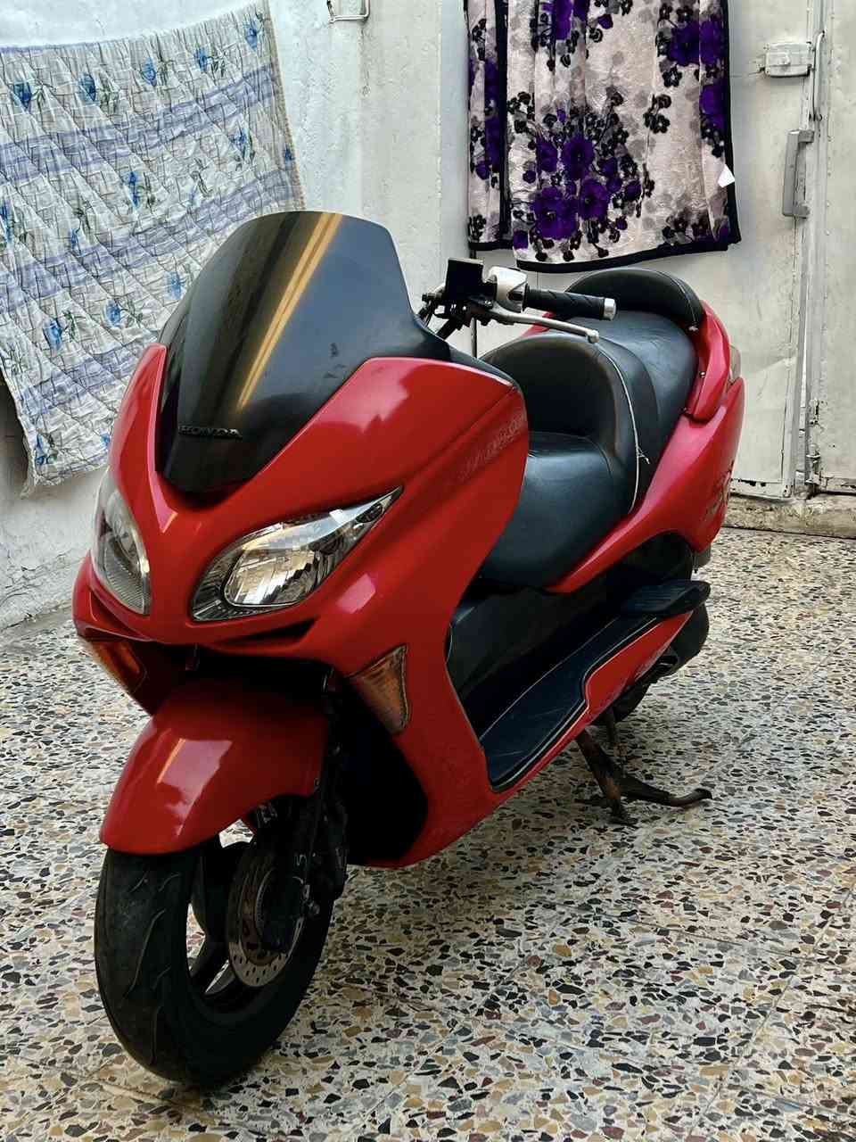 0️⃣ 9️⃣ الكرستال لون مميز
ماشيه ٤٠ حقيقي 7 كير 4 تحويلات
كلهه شغاله وجاهزه مابيهه نقص 
مكاني بغداد *********** 
الشراي يتصل او خاص
