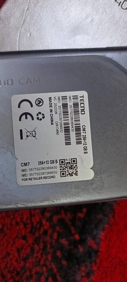 السلام عليكم جهاز تكنو كامون 40 برو 5G  للبيع فقط مابي شي اخو الجديد مستعجل عل بيع  السعر 250  الف مكاني بغداد حي الاعلام غرب السيديه  الشراي يتصل امنه الله جهاز اخو جديد بس عندي ضرف واريد ابيع ***********
