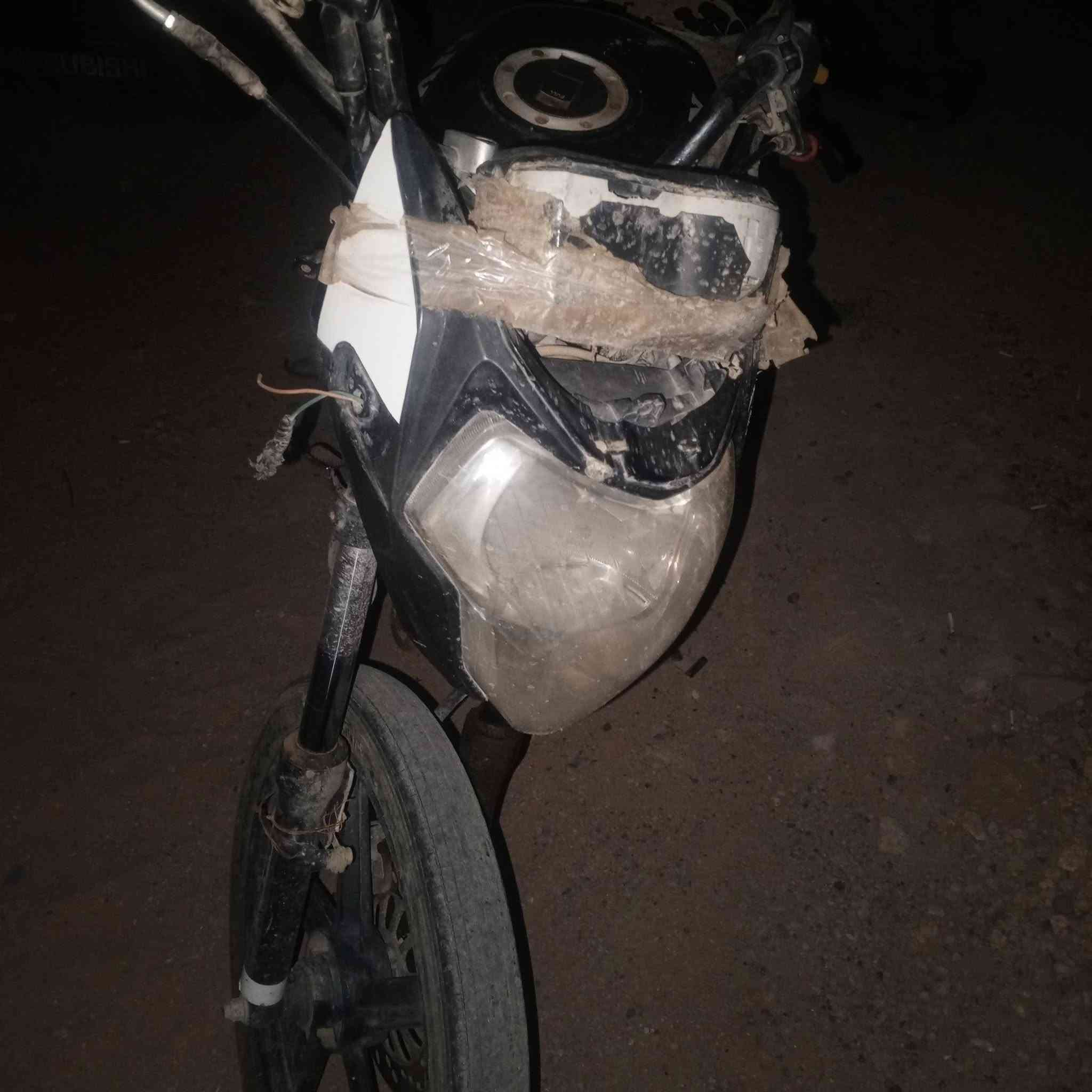 عندي هاي دراجه لبيع شقال كلشي مابي بس مو سريع 
يرادله كلجات تبديل محرك ناعم مامفتوح سعر 350 
بي مجال بصيط


**إذا كنت صاحب هذا الإعلان وتريد حذفه لأي سبب، رجاءا أرسل رسالة إلى الدعم الفني**