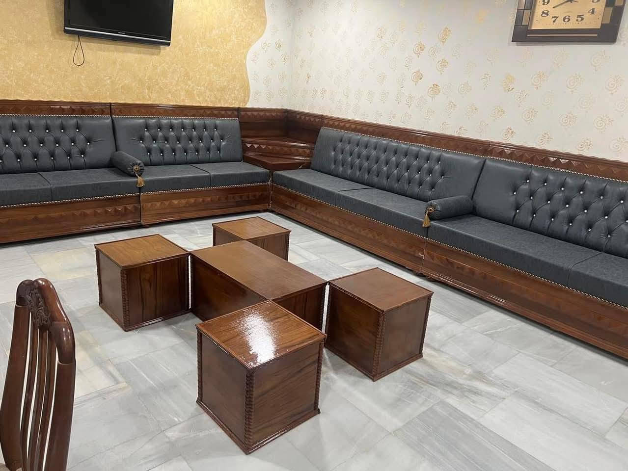 نعمل كافت انواع المديلات حسب طلب الزبون كل لي عليك تتصل على الرقام لي موجوده 
***********
***********
