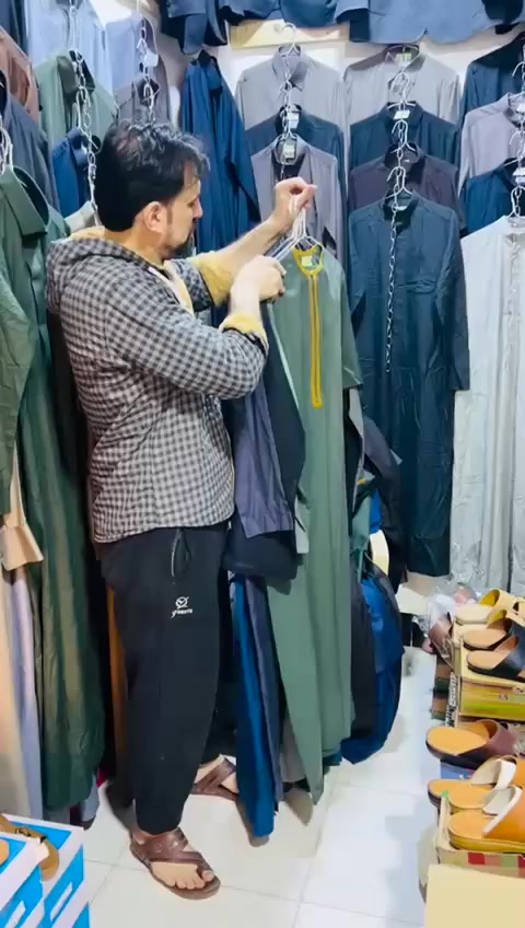 بسم الله ماشاء الله..
العنوان القائم الشارع الي مقابل المول المركزي سوق الحشاشات مجاور مطعم زاد الخير..
محل انمار الراوي حياكم الله 😊 😊


**إذا كنت صاحب هذا الإعلان وتريد حذفه لأي سبب، رجاءا أرسل رسالة إلى الدعم الفني**