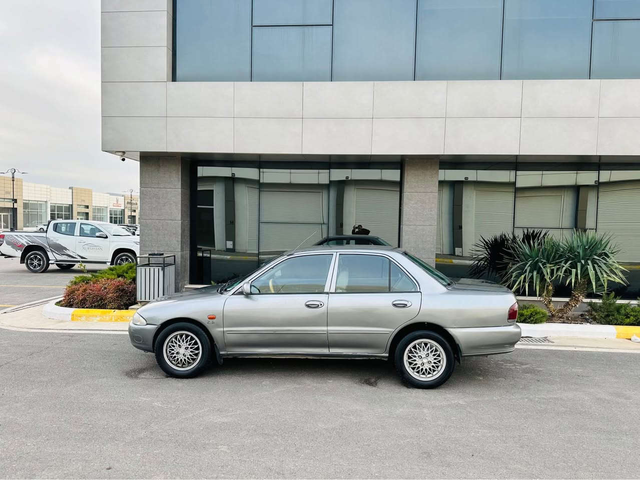 برۆتۆن مۆدیل2002ارم بلاستیک سلیمانی بەشەرتی ئاڕم و اولیات تەبریت بیلاد بێلیدراوو بێ دەعمە بێ رزیویو خایس بەشەرتە بەشەرتی گیڕوو مەکینەوتوندوتۆڵیی بەشەرتی هه موگیانی بە شەر ت تایەو ویلی bbs لۆک لۆک سەیارە کە نمویە لە جوانی باکی دەحمی بۆ دەحمی بەشەرت نرخی ٣٢ گەڵا 
ژمارەی مۆباهیل 
***********
*********** السليمانية, العراق
