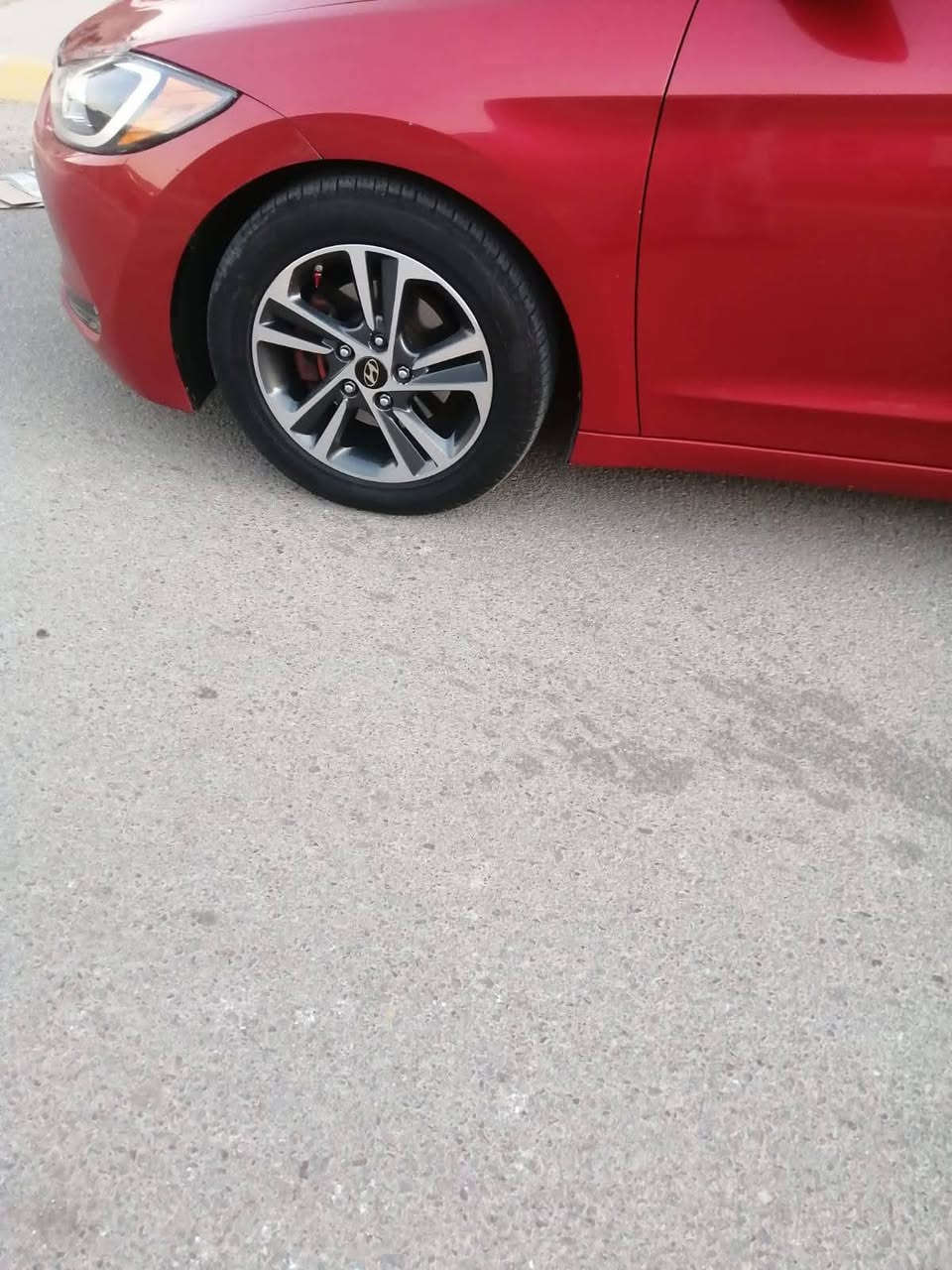 للبيع هونداي النترا وارد امريكي رقم بغداد الجديد محرك 2000 دووش موديل 2017 كفاله عامه من الصبغ والتبديل والظربه محرك نظيف وگير نظيف صدر امامي خلفي نظيف تخم تايرجديد منظومة تبريد جديده سياره كفاله عامه السونار مرفق مع الصور مكان السياره الانبار فلوجه الاتصال ع الارقام *********** ( *********** السعر118  وبيها مجال للشراي للبيع فقط يعني مااراوس
