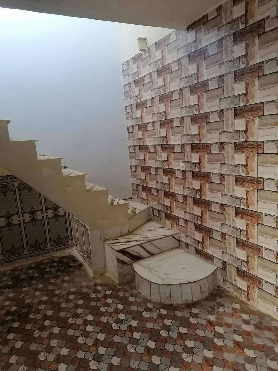 بيت للبيع ١٠٠ متر مربع في حي العسكري شارع ٣٠ خلف المستوصف قرب المدرسه الحديد السعر 50 تفاصيل أكثر تفظل خاص


**إذا كنت صاحب هذا الإعلان وتريد حذفه لأي سبب، رجاءا أرسل رسالة إلى الدعم الفني**