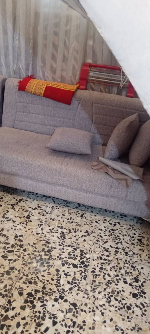 شاشه ان النت هي وملحقاتها

والريسفر
١٢٥الف
تخم ديوان استخدام قليل
٤٥٠ الف
طباخ
استخدام
قليل
٢٠٠الف
كنتور
١٣٠ الف
ثلاجه
استخدام
قليل
٢٠٠ الف
كلهن بيت
الاتصال
***********
