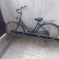 حجم ٢٧ جاهز بس الويل الخلفي بي عواج  السعر ٢٠ الف .... بغداد البلديات ...