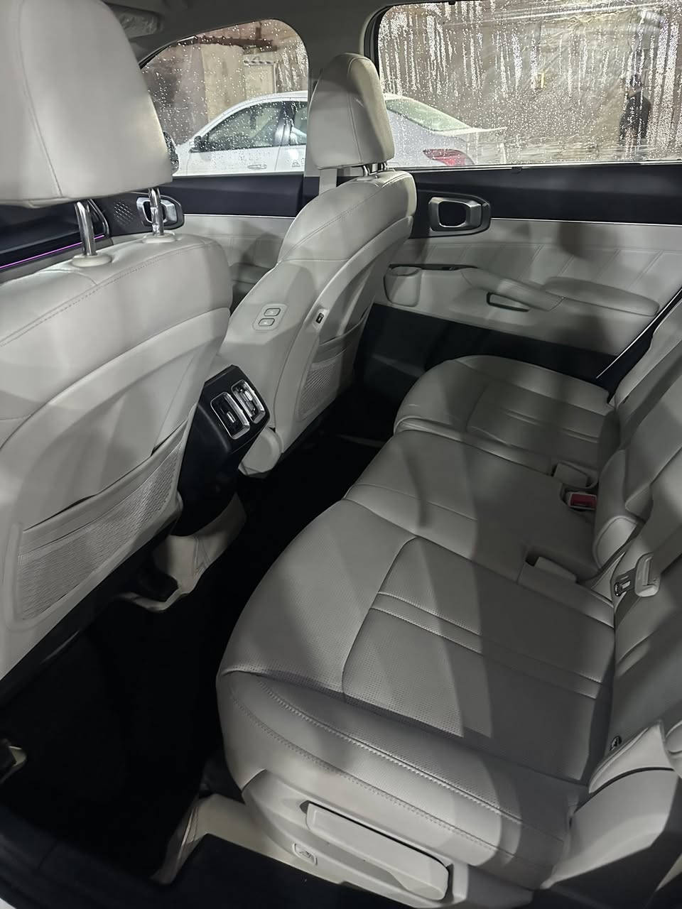 سورنتو 2025 اعلى فئه

عده البنراما   خمس 5 كامرات

كشنات جلد خزن ميمري  12 حساس 

كشنات جلد تدفى تبريد 

تحكم رموت تقديم وترجيع 

توقف ذاتياً  سستم صوت 12 سماعه

دوسات جانبيه بلاد  8 ايرباك 

داتاشو  ويل 20

6سلندر 3500 رادر إماميه وخلفي

7راكب رقم أربيل تحويل او وكاله 

ماشيه15 الف مكفوله كفاله عامه من كلشي 

 مكاني  البصره ***********سعر335ورقه
