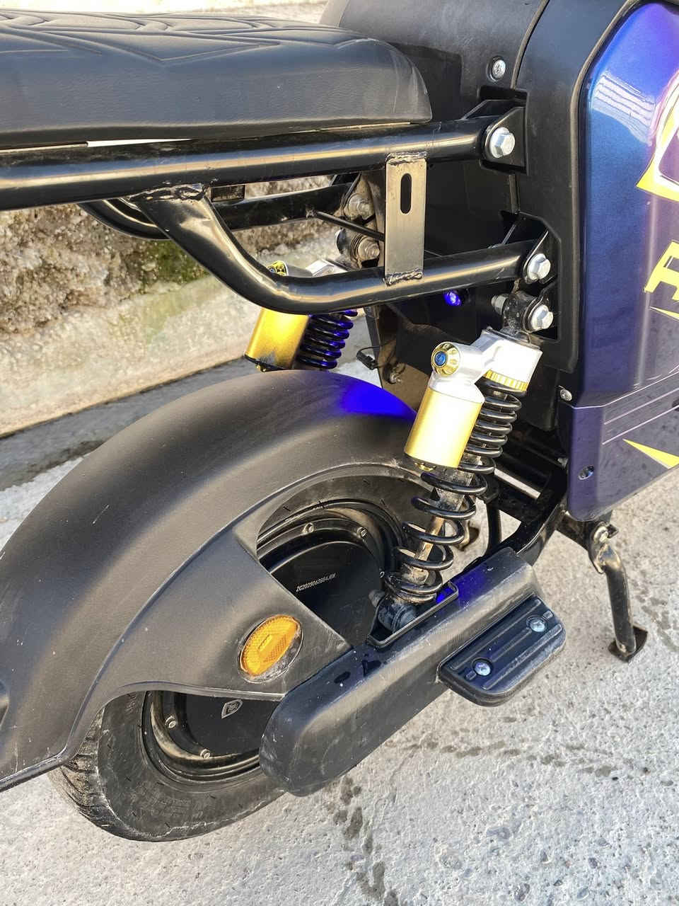 السلام عليكم ماطور للبيع مواصفات معروفه جديد بعد ماصارلو شهر يمي شرط الفحص السعر ٤٢٥وبي مجال قليلل***********
