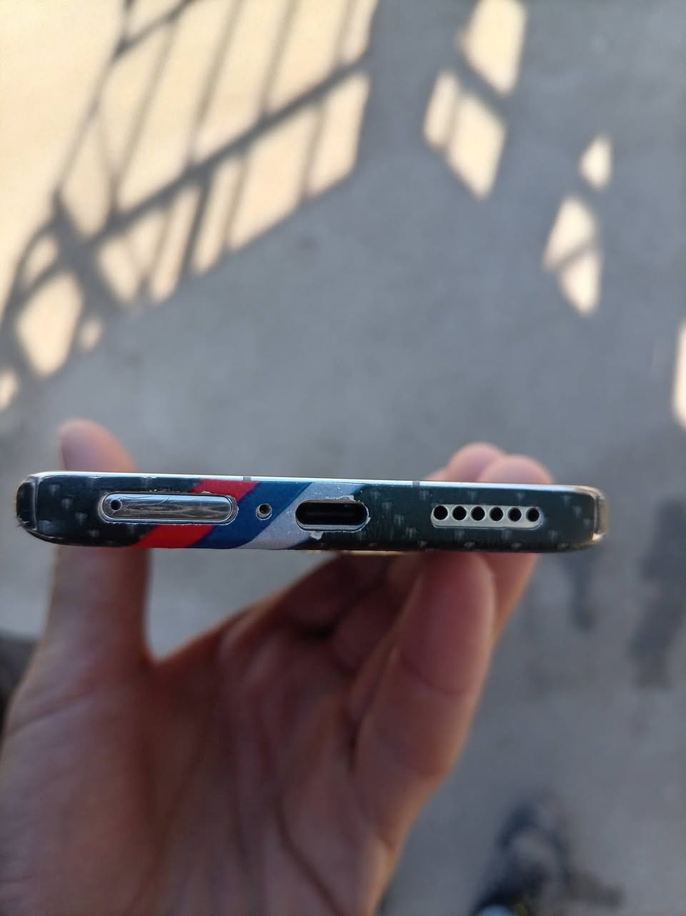 هواوي ميت خمسين برو 400 بي مجال خط واحد ظهر مكسور ***********
