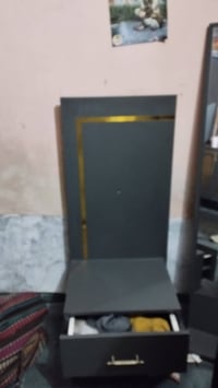 مكلف بالنشر غرفه تركي 6باب   كلش  نضيفه للاستفسار عل رقم   07801785035...