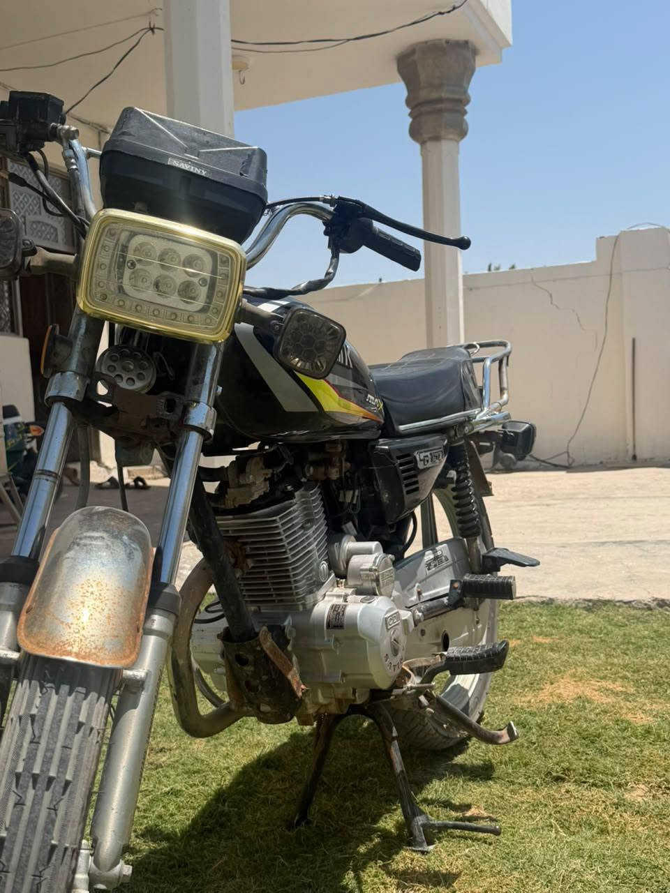 سلام عليكم دراجه موديل 21 دراجه نضيفه كلش محرك كفاله مكانه بعقوبه الاتصال *********** سعره380بيه مجال حك جيه
