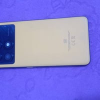 بوكو X6 برو • 5G • نظيف مع ملحقات