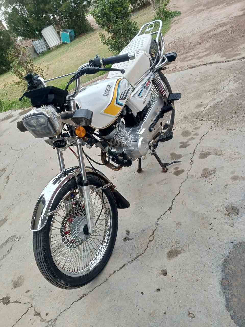 السلام عليكم دراجه للبيع موديل 25 مكينه كفاله مكاني حمزه الغربي//////////***********
