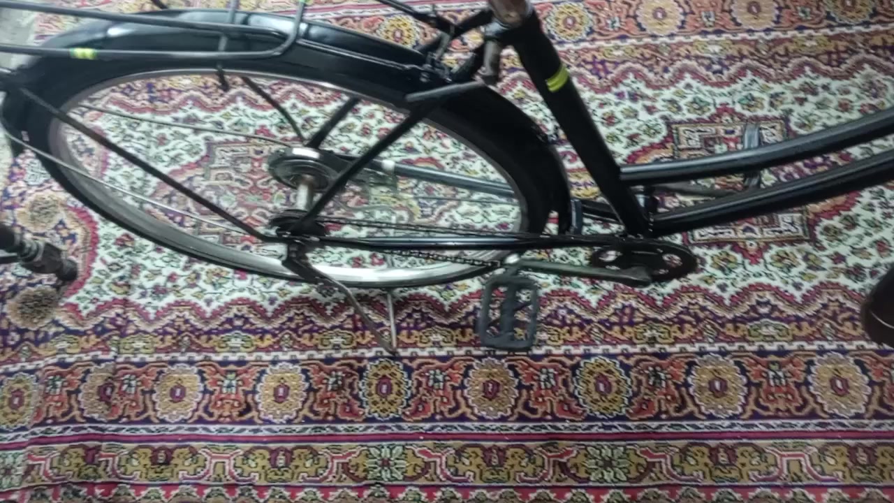 سلام عليكم بايسكل بناتي للبيع نظافته 80% حجم 26 چوابه وتايرات جدد شادهن وسله جديده حديد بريكات كلشي كامل بي السعر 70 بي مجال بسيط بيع مستعجل مكاني حي الاعلام هذا رقمي ***********
