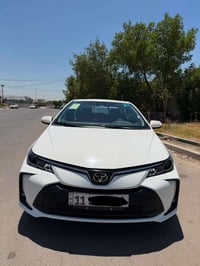 تويوتا كورلا هايبرد 2025 الشكل الخليجي محرك 1800 عداد المسافة.10 الف ك...