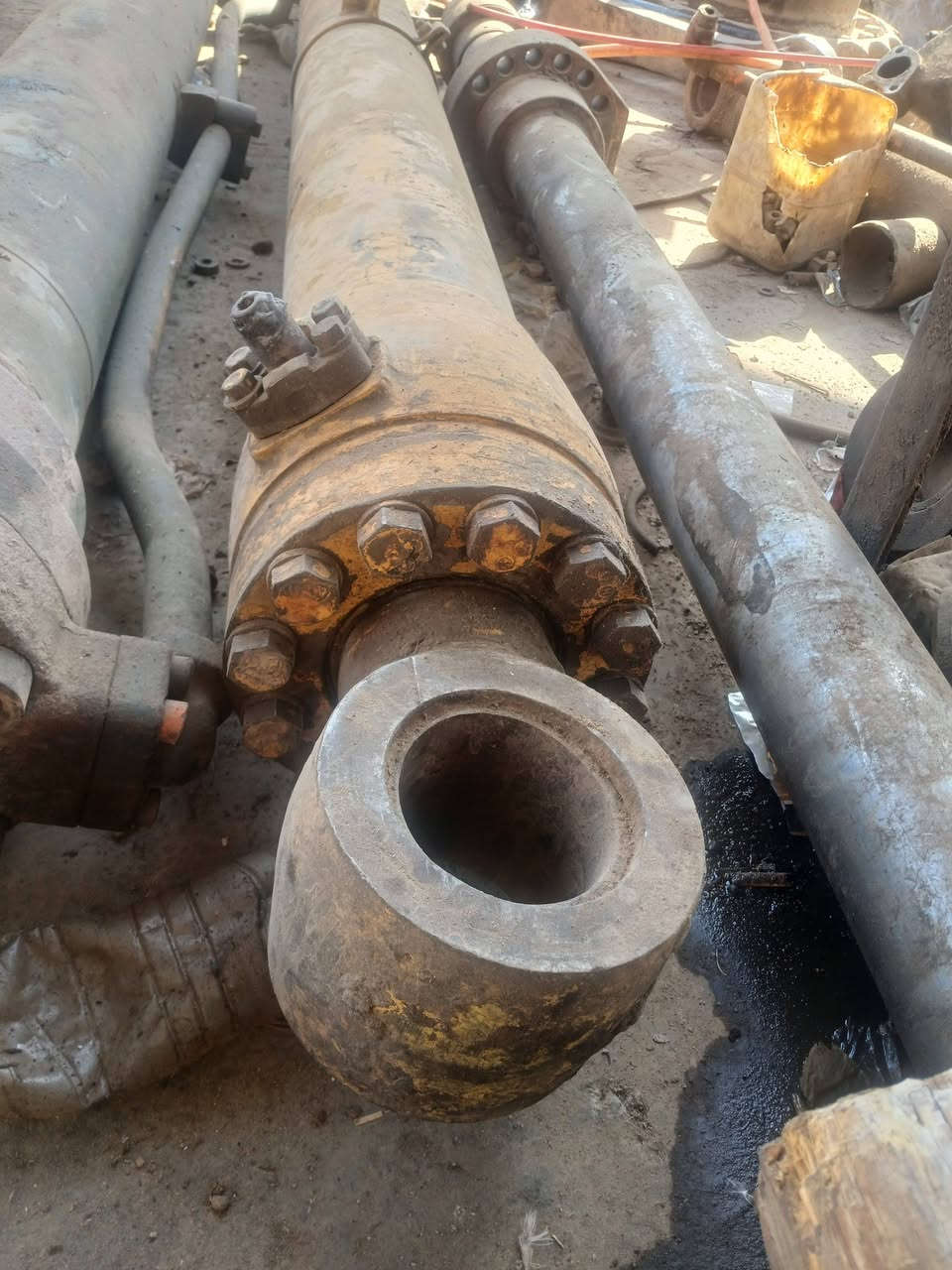 جكات ثانوي كوماتسو +هيتاشي يرهمن ذراع طويل نضاف جدا
***********
