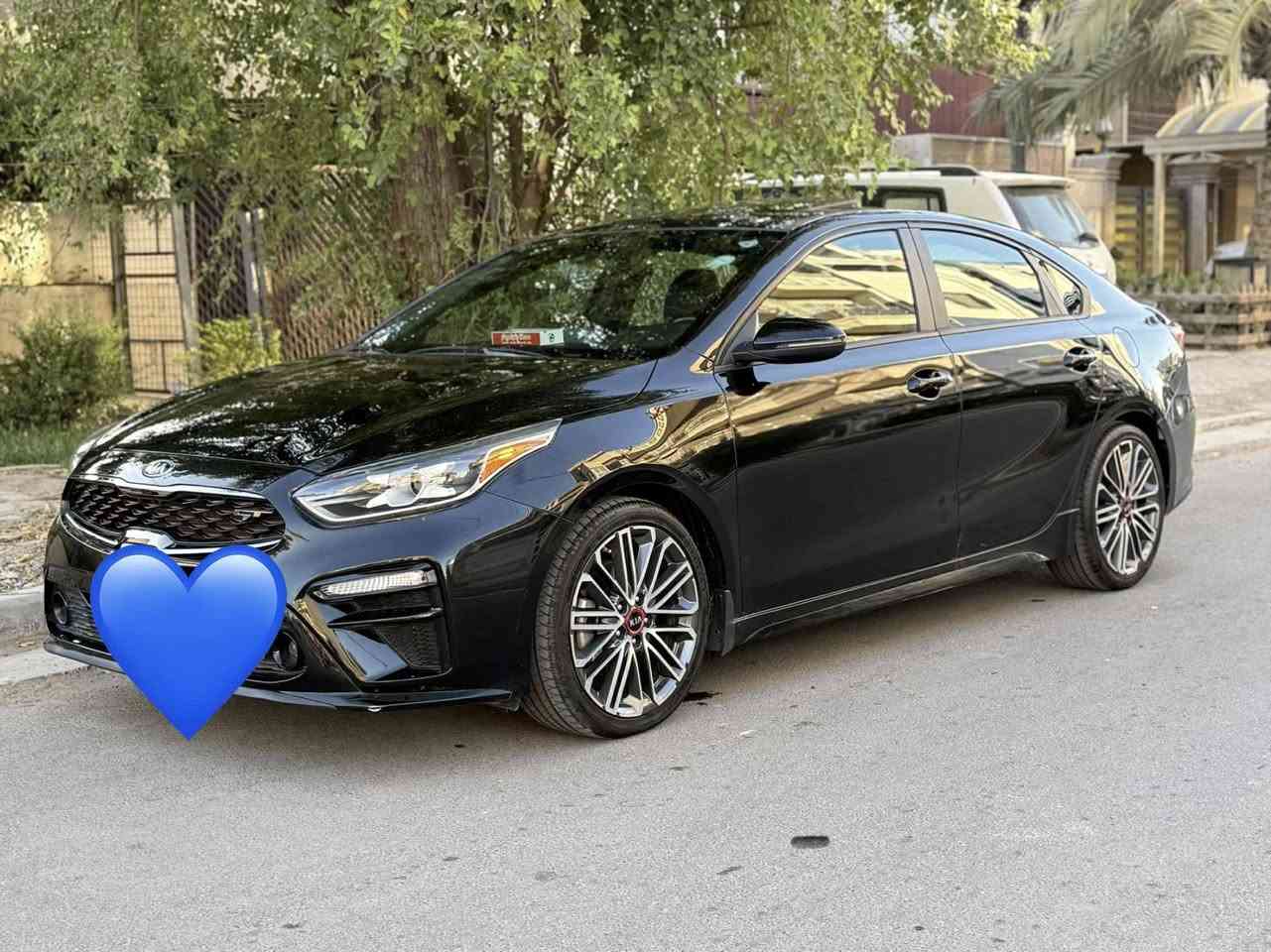 كيا فورتي موديل 2021 رياضي GT رقم اربيل الجديد سنويه بأسمي هزه جديده تحويل ثاني يوم 
فول مواصفات 1/1 
ماشيه 17 الف ميل على ايد وحده صار 5 سنوات.

-محرك 1600تيربو
-بصمه تشغيل+ ابواب + جنطه
-فتحه سلايد روف
-دبل اكزوز صوت وفصله بلادي مملعوب -بيهن
-ستيرن حرف D 
-شفتات كير ستيرن 
-تدفئه تبريد بالكشنات
-اناره ترحيب باليدات 
-اناره داخليه مع رمز GT  
-اناره بالابواب 7 الوان 
-تبريد قطعتين ثلج بلادي
-كراسي جلد مع ختم GT 
-حساسات خلفيه
-رادار امامي + جانبي + خلفي
-نقاط عمياء 
-تحديد مسار قياده اليه 
-بريك تلقائي 
-شاشه كبيره اندرويد اوتو ابل كار بلي 
-كاميرا دواره 
-مداخل usb 
-اشاير بالمري 
-صندوق ذكي يفتح عند الاقتراب 
-قياده ثلاث وضعيات سبورت نورمل ايكو 
-ويل كب حجم 18 رياضي 
-ليد امامي خلفي
-حادثه خلفي بدلت قبغ جنطه بلادي بدون صبغ على ايدي والجاملغ الخلفي اليمين -مصبوغ فقط الباقي كفاله بجم كبس سياره جديده جدآ.
مكاني بغداد الاعظميه .
***********
