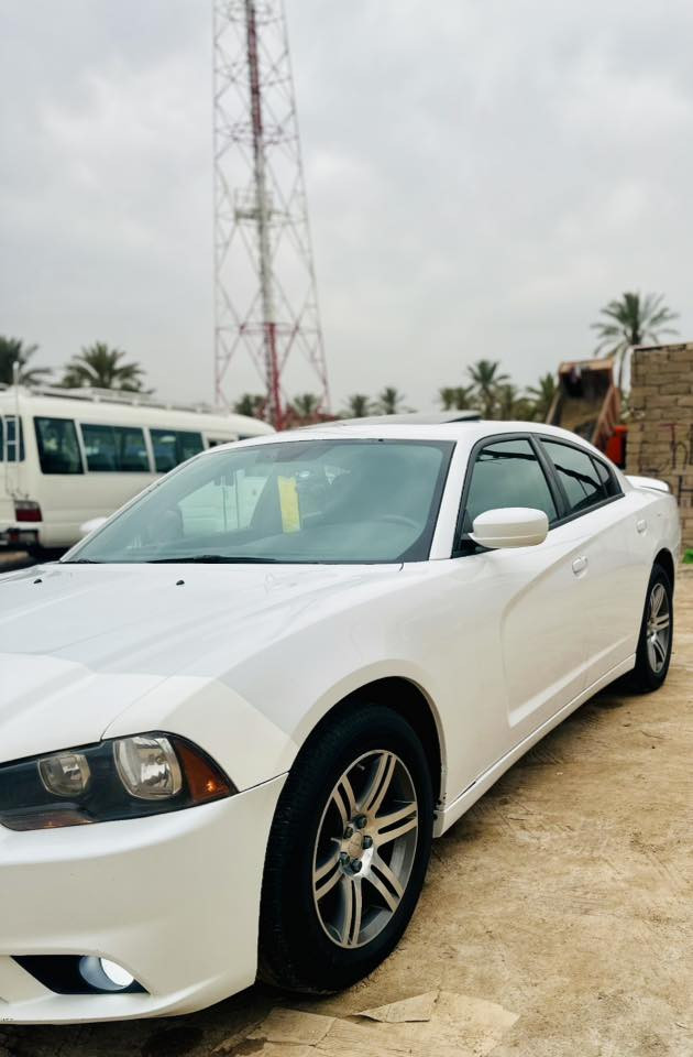 يا الله
سلام عليكم 
(فول ومكفول 🤫)
دودج جارجر مديل 2014 خليجي
رقم اربيل رقم جديد انكليزي تحويل ثاني يوم او وكاله
فول مواصفات فتحه شاشه كبيره كير ماوس داخل احمر بل كامل عداد 260 ماشيه 145 الف 
3600 V6 ويل 18 خليجي
(سياره كفاله عامه من ضربه وصبغ وفتح وتبديل )سياره كارتون جديده كلش حداده تخم تاير جاهزه مجهزه 
(مكان البصرة قضاء القرنه)
(سعر 195 بيها مجال قليل لشراي بدون كسران بل سعر الي مايعجبه منشور يعبره )
رقم هاتف/(واتساب او اتصل)
***********
