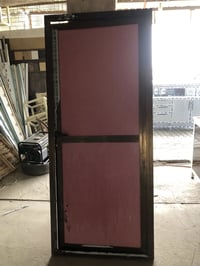 كاونتر مستخدم • باب حمام