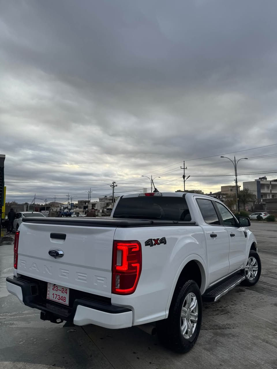 بسم اللّٰه الرحمن الرحيم
بەناوی خودای گەورە 
Ford Ranger 2023 4*4 
فۆرد ڕەنجەر ٢٠٢٣دەبل ئەکسل نمونە مواسەفاتی فول فول شەخال 
سەیارەکە رەقەم یەک جوانە تایبەتە 
دەبڵ ئەکسلی تۆماتیک
گێڕو مەکینە بە شەرت ٢.٣ دەبل تۆربۆ 
ئێرباگ بەس یەک شان تەقیوە و  سیستەم کراوەتەوە
کامێراو شاشە گەورە و ڕادار ئەوتۆ ستۆپ لایت لید بەگ لایت لید کامیرا حاسە ئەوتۆ ستۆپ 
ڕاداری خەتی جادە کوشن کارەبای ئەلیکترۆنی 
وەک بۆیاخ دوو دەرگا گۆڕاوە بە بیلاد سەیارەکە کلینە  
بەبی ناو گرتن سەیارەکە زۆر جوان و پاکە  
یەعنی پشت و پێش کەپس ✅ 
ناونیشان ڕانیە 
ڤایبەر وەتس ئەپ 
***********
*********** رانية, السليمانية
