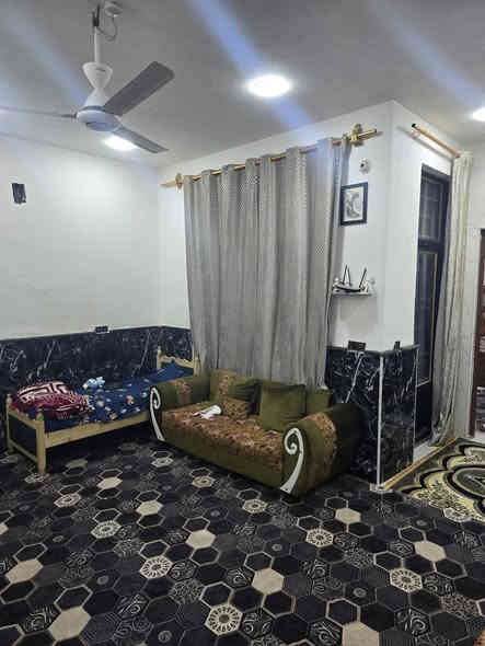 دار للبيع المساحه ١٤٠م 
الواجهـــــــــة ٧م النزال٢٠م
الكوت الجديده شارع بيت حايف قرب المولد 
طابق واحد غرفه نوم وحده
هول واستقبال ومطـــــــبخ ومجـمــــــــع صحـــــــــــيات داخليه وخارجيه 
🌹مكتب أحمد أبو ميلاد للعروض العقاريه المميزه، 
يمكن التواصل عبر الواتساب على الرقم ***********
