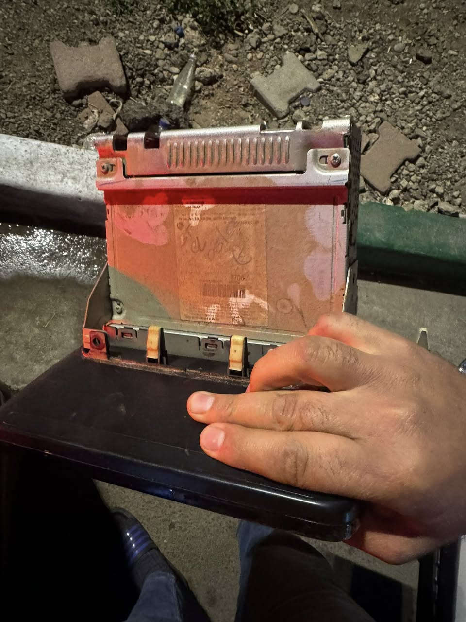 شاشة كيا فورتي من2019 لل2022
مكاني بغداد سعرهة50  شغالة بس انارتهة مو قوية  عل فحص
***********
