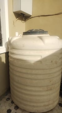 تانكي • ١٠٠٠لتر • بلا ضرر