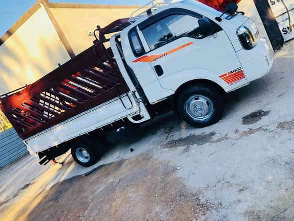 السلام عليكم كيه فحل مديل 2014 مكفوله من الضربه بيها مكانات صبغ سياره جاهزه مكينه كير حداديه تخم تاير رقم نكليزي السنويه لل 29 مكاني كربلاء طويريج السعر 118وبيها مجال //***********//
