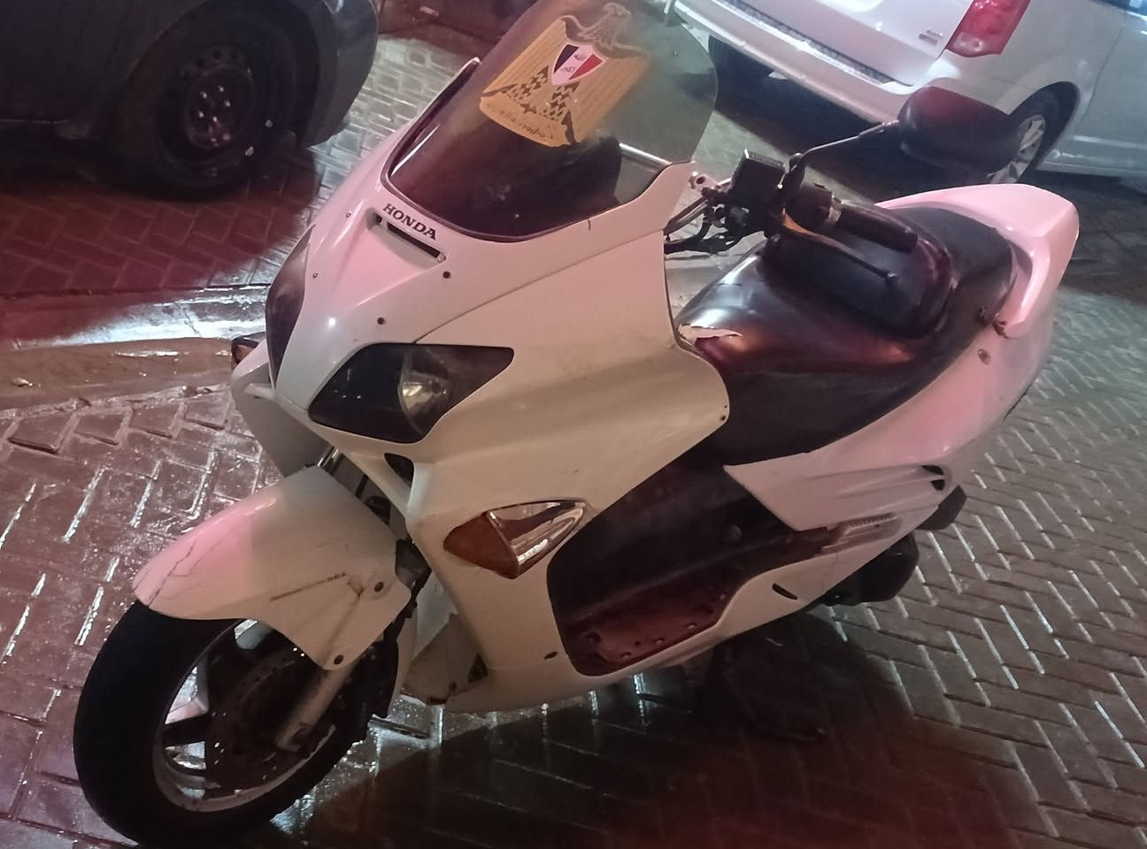 سلام عليكم دراجه 0.6 نضام ABS مانع انزلاق شغاله تجفيت جديد كهربائيات كلها شغاله كفرات كدام عينك الدراجه حلوه فلتر شوته جديد كتف سلف جديد دراجه جاهزه السعر550 بيها مجال بغداد مدينه الصدر ***********
