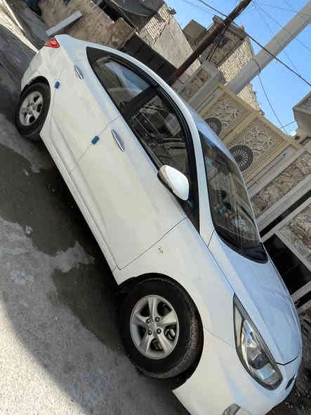 اكسنت موديل13
كير ومحرك مكفول 1600دبل قطره 
منضمومة تبريد مع تدفئة  كلشي داخل لسياره تحديث جديد 
مع شاشه كامرا مع شفط مري مع وجود جهاز سرقه داخل سياره 
سياره شركه العامه خليجي 
عنوان: بغداد حي الجهاد 
الهاتف: ***********

