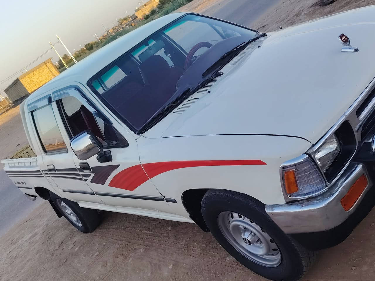 سلام عليكم بيكب موديل 93 سياره نضيفة وناعمه مال جناي متعوب عليها مصبوغه عام الجمالية العنوان ديوانيه السعر ٤٧ وبيها مجال الشراي اتصل ***********
