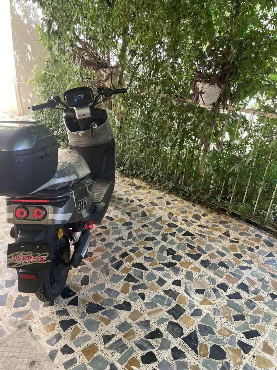 سلام عليكم
ماطور شحن للبيع 318
6 بطاريات ملف 2000
نظافتو 100‎%‎ مستعمل شهرين 
السعر 600 وبي مجال بسيط
***********
