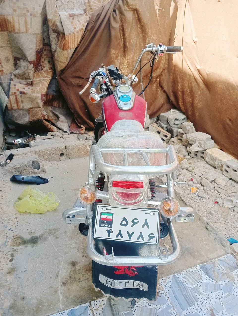 سلام عليكم دراجه جونده مراوس  به ايرانيه او ارشه او بيع  جديده ومحرك جديد ونضيف كامله من كلشي كهربائيات شغاله بس كلك كلك كلك يعني بدون اوراق كفاله من سرقه السعر 250 وبيه مجال رقم الهاتف *********** بي واتساب    مكاني بابل الحمزه الغربي موشراي جنك ماشايفه اعبر
