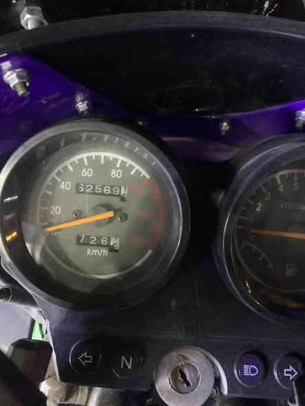 السلام عليكم حبايب دراجه دايون جبلي مرقم انكليزي دراجه ممفتوحه مبدله كلجات اصليه ريدها ب مليونين وخمسميه 2.50000عراقي بيها مجال شي بسيط مكاني بغداد البياع الشراي يتصل بس فدوه ***********
