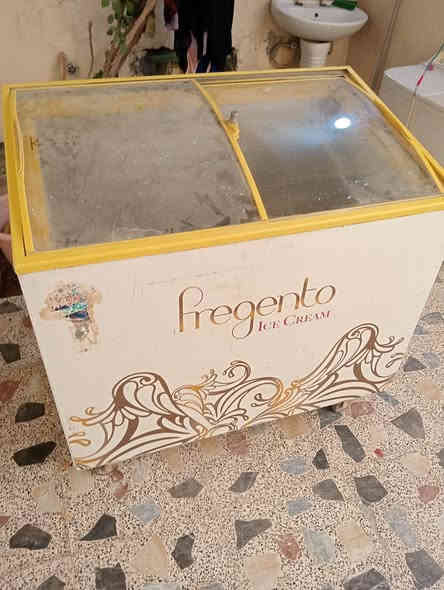 مجمدة  عارضة حجم 120 شغاله للبيع مكاني العبيدي الكفاات رقمي ***********
