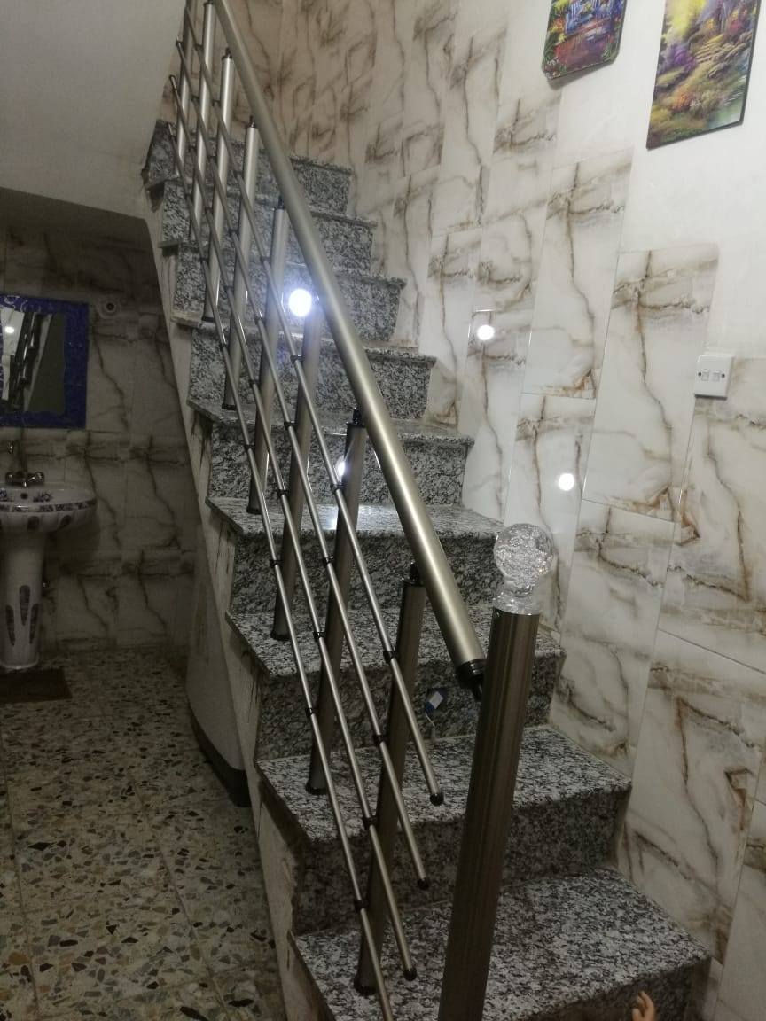 بيت للبيع في الامين الثانيه السده الجديده قرب ساحه زمن مساحه ٥٠ متر ركن طابقين صاله
ومطبخ وخدمات وغرفتين فوك  للاستفسار اتصال على رقم ***********
