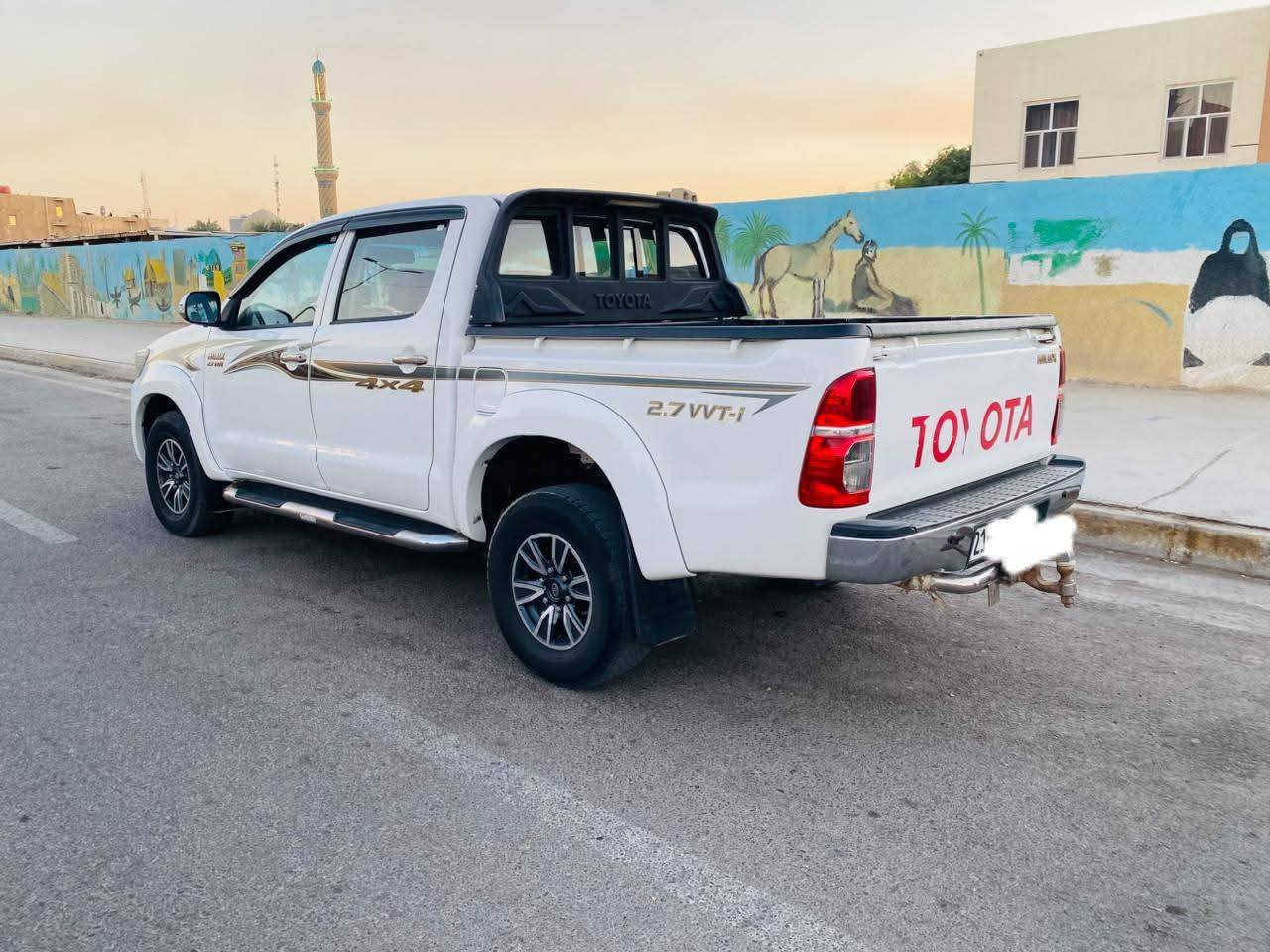 السلام عليكم 
للبيع بيكم هايلوكس دبل فور ويل اوتوماتيك ٢٠١٤
رقم سليمانيه سنوية بأسمي لغاية 2028
هزة جديدة.. كير محرك ماا مفتوح على وضع الشركه
تخم تاير.. صدر حدادية جديدة جاهزه بدون نقص 
بيها بارد خشم البنيد شبر فقط بدون صبغ
الموقع كربلاء / الحسينيه

السعر 235 $ وبيها مجال
رقم الهاتف //***********
