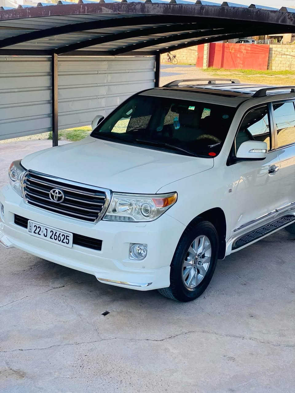 السلام عليكم للبيع لاندكروز  GXR
موديل 2010 

رقم اربيل بسمي 

تحويل ثاني يوم

 مكفولة كفاله عامه 

فول مواصفات

محرك 8. 4700

وباقي مواصفات معروفه 

ماشيه 210 إلف حقيقي شرط الفحص والسونار

مكاني صلاح الدين الشرقاط 

السعر 320 وبيها مجال
رقم الهاتف. ***********
***********
